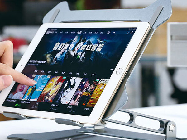 Gaming móvil vs. PC – ¿qué accesorios elegir? Comparación para jugadores principiantes y avanzados